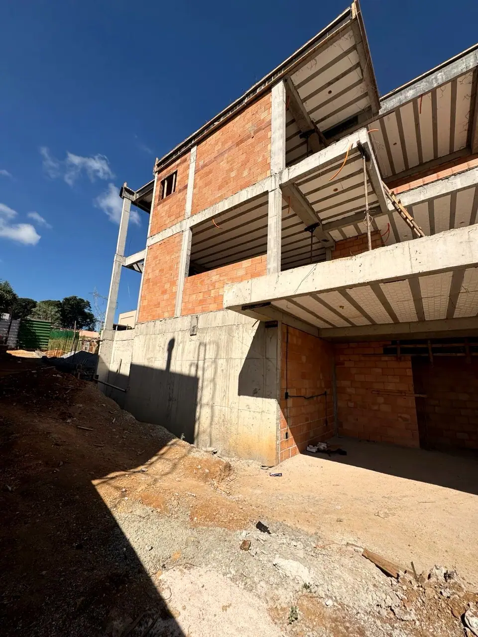 Alvenarias, vedações e instalações — Residência Alphaville, registro 25