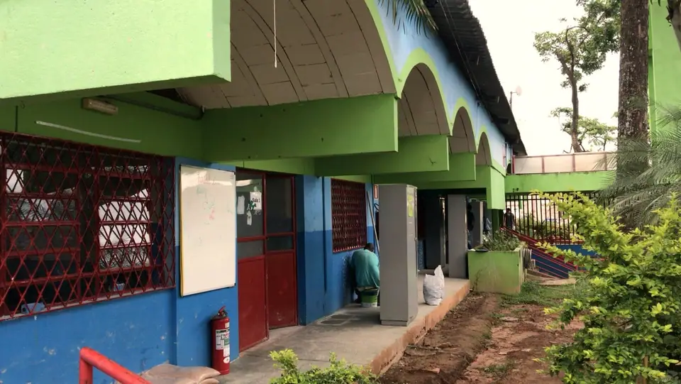 Área da escola antes da intervenção