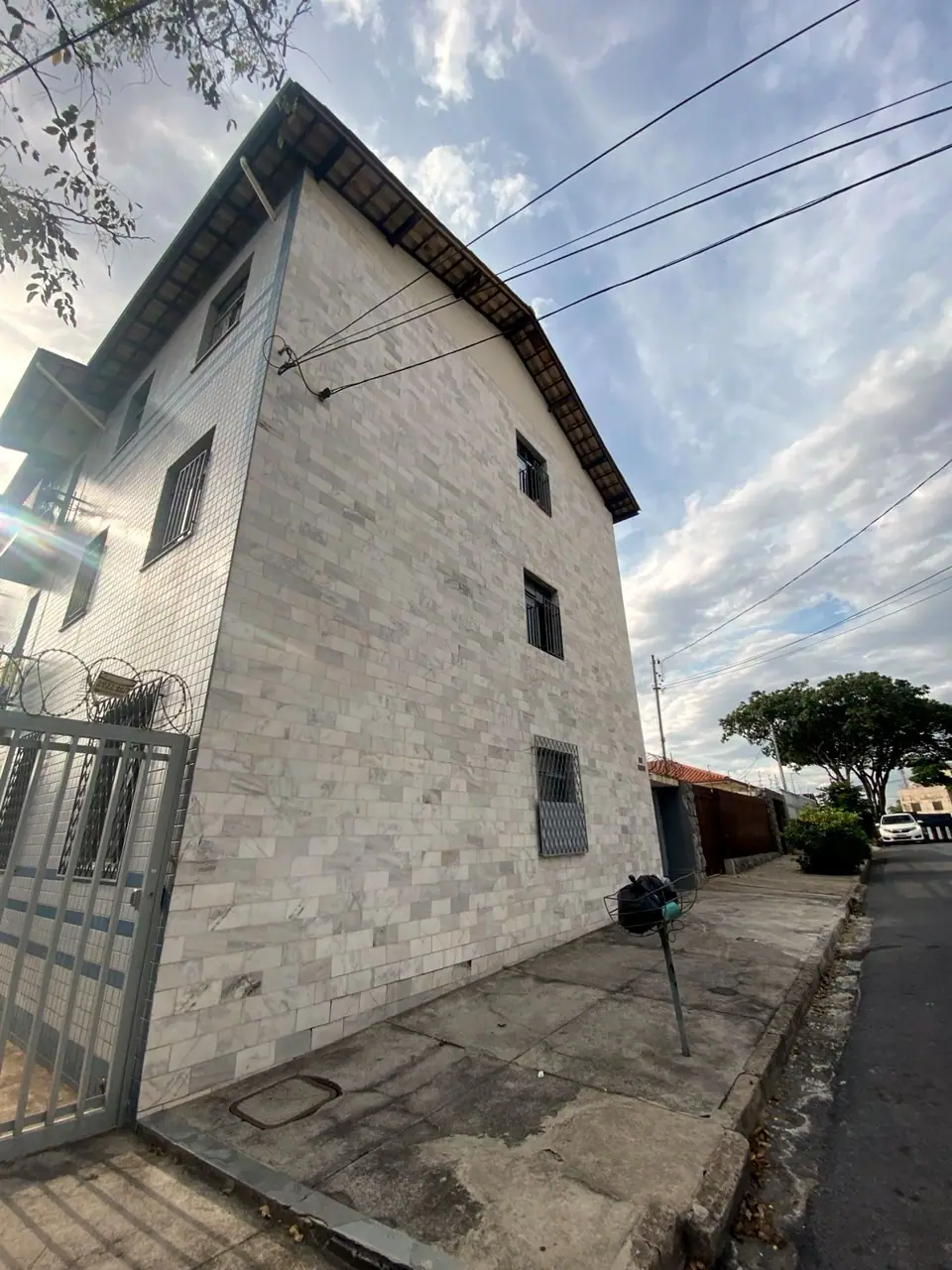 Fachada antes da revitalização, vista lateral